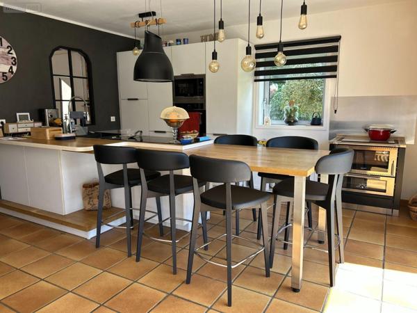 Maison à vendre à Kernével dans le Finistère (29140), ref : 2534