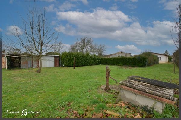 Maison à vendre de plain pied 3 chambres sur la commune de Saint Antoine de Breuilh (24)