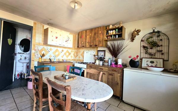 Maison à vendre    2 pièces • 330 m2 Chépy