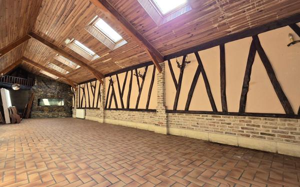 Maison à vendre    2 pièces • 330 m2 Chépy