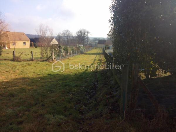 Terrain de 4 869 m²