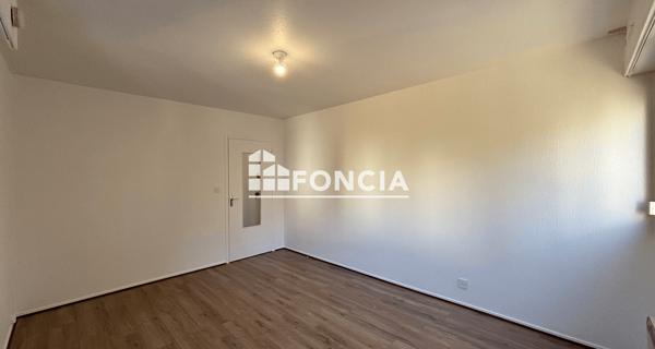 Location Studio 23.48 m² - Rennes 35000