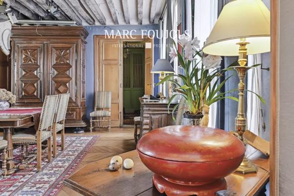 Ancien vicariat dans le centre ville historique de Louvres