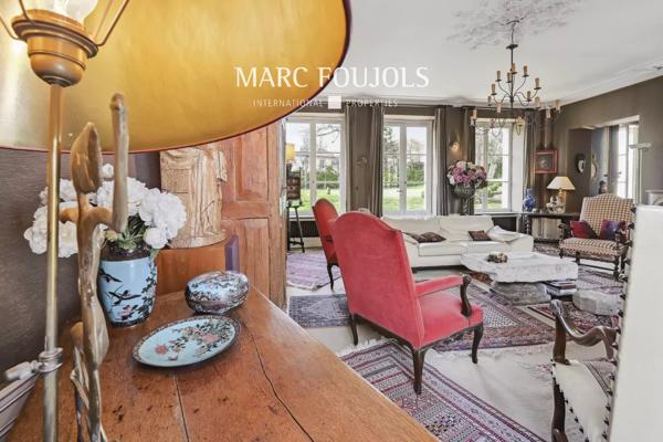 Ancien vicariat dans le centre ville historique de Louvres