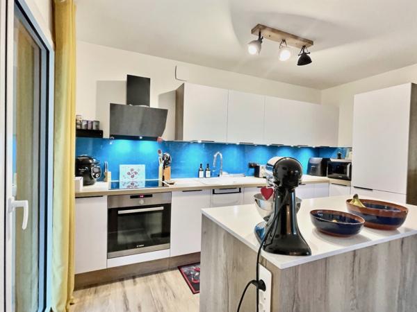 Divonne-les-Bains (01220) Appartement trois chambres dans copropriété de prestige