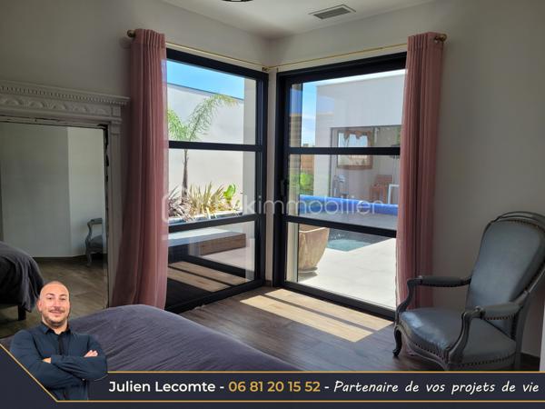 En Exclusivité sur la commune de Sérignan, belle villa contemporaine de 135m² avec piscine, dans un quartier très calme à 700m de la mer et de Valras-plage.

Pensée pour les moments de vie en famille, cette maison est idéalement agencée et vous ressentirez le côté zen dès le portillon. Une fois l'entrée avec placard passée, vous arrivez sur une très belle pièce de vie avec cuisine ouverte de 53m². La cuisine avec îlot central est vendue équipée. Pour les parents, une suite parentale de 23m² avec SDE privative (douche italienne 140x90 et vasque) et dressing avec un accès sur la première terrasse et la piscine. Pour le télétravail ou recevoir les amis, un bureau de 10m². À l'étage, l'espace des enfants, où un palier de 4m² dessert deux chambres et une salle de bains. La première chambre avec placard mesure 11,50m², la seconde 14,50m² dressing privatif compris. La SDB propose baignoire îlot, douche italienne 140x90 et vasque. Chaque niveau possède un WC suspendu indépendant, celui du rez-de-chaussée est aussi équipé d'un lave-mains. Toutes les pièces d'eau ont une fenêtre.

Depuis la pièce de vie et la cuisine, vous aurez accès à la terrasse principale de plus de 25m² entourant la piscine. Cet espace sans aucun vis-à-vis vous permettra de vous baigner dans la piscine au sel de dimensions 7x3. Pour profiter des extérieurs par tout temps, une terrasse couverte de 14m² communicante avec la cuisine et donnant sur la piscine. Enfin, une troisième terrasse ombragée avec une pergola bois au sud pour des petits déjeuners à l'ombre en été.

Pour stationner vos véhicules, vous disposez de deux places extérieures privatives et d'un garage de 25m². Le fond du garage est aménagé en cellier/buanderie, et la largeur permet de rentrer une voiture et une moto côte à côte sans être à l'étroit.

Les prestations sont au rendez-vous. Toutes les menuiseries sont en alu anthracite. Toutes les baies sont à galandage. La baie en 4 vantaux du salon donnant sur la piscine mesure 5m et apporte un effet dedans/dehors très agréable. Pour le confort d'été et d'hiver une climatisation gainable réversible est installée et utilisée pour un effet corniche architecturale dans la pièce de vie qui apporte un cachet et de la hauteur. Pour vos soirées d'hiver, vous profiterez de la chaleur du poêle à bois. La porte du garage est sectionnelle, motorisée et mesure 3m de large. L'escalier est en béton carrelé. Pré-équipée domotique, vous n'aurez plus qu'à choisir votre système de contrôle à distance.

Les extérieurs paysagés, de la parcelle de 493m², avec des oliviers, palmiers et gazon synthétique, amènent la touche finale à cette villa cossue et familiale. Il ne vous reste plus qu'à poser vos valises pour passer d'agréables moments en famille et entre amis.

Cette maison construite en 2021 est économe en énergie grâce à sa certification RT2012 et encore couverte par l'assurance décennale.

Julien Lecomte partenaire de vos projets de vie.