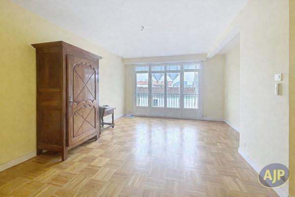 Vente appartement La Roche Sur Yon : 166 715 € - AJP Immobilier La Roche-sur-Yon