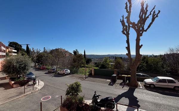 Appartement à vendre    4 pièces • 79,90 m2 Grasse