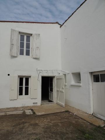 Maison  3 pièce(s)  1 chambre(s)  106 m²