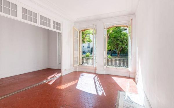 Appartement à vendre    5 pièces •  Nice