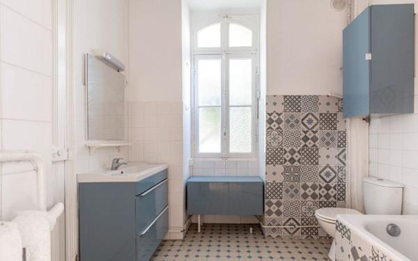 Appartement à vendre    5 pièces •  Nice