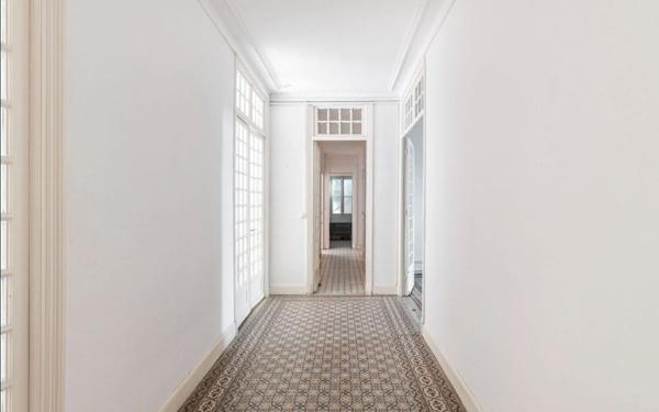 Appartement à vendre    5 pièces •  Nice