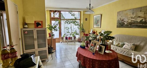 Maison 3 pièces de 98 m² à Nîmes (30900)
