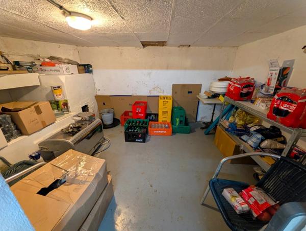 Local commercial + Appartement T4 – Emplacement n°1 La Tamarissière – Prêt à exploiter