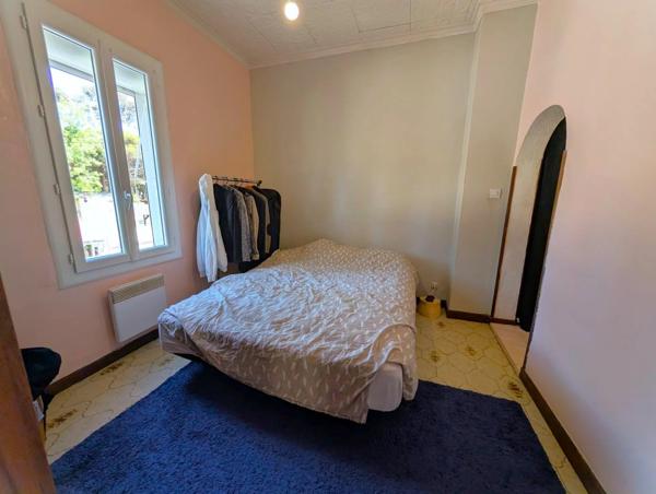 Local commercial + Appartement T4 – Emplacement n°1 La Tamarissière – Prêt à exploiter