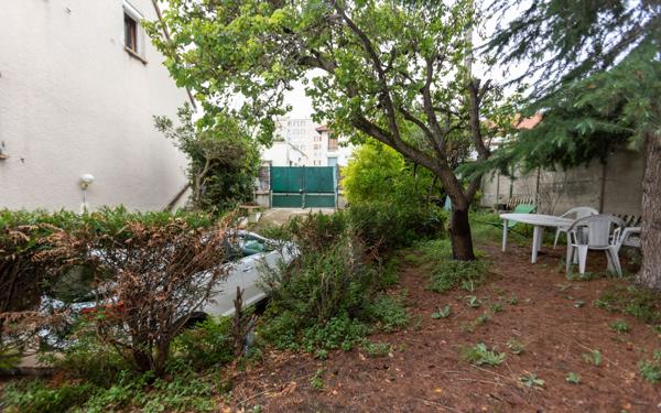 Maison à vendre    6 pièces • 145,19 m2 Bagnolet