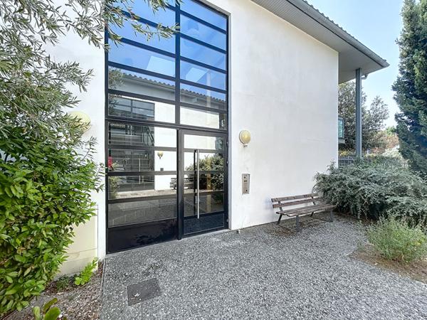 À vendre Beau T3 avec terrasse et double stationnement à Launaguet