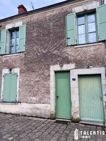 MAUGES SUR LOIRE, Cité de caractère | Maison/Appartements (93m² | 2 T2, 1 studio)