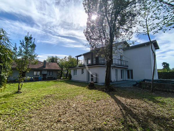 Pau Nord maison 11 piéces TERRAIN 1000 m² FORT POTENTIEL