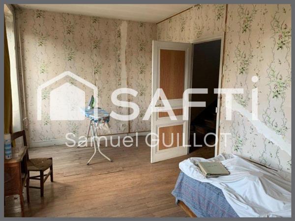 Maison de ville à rénover avec de beau volume