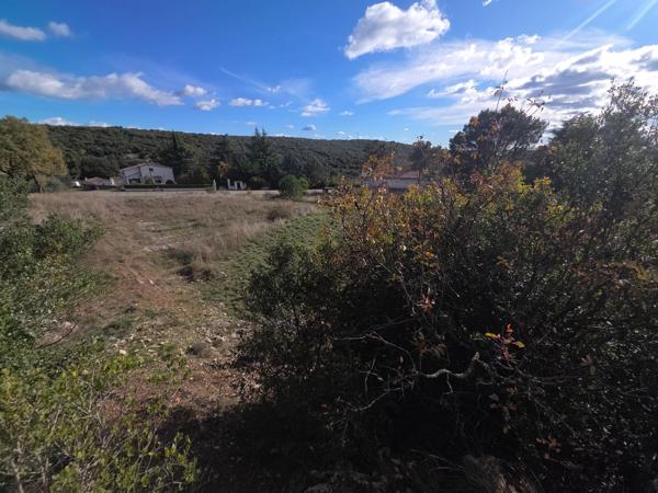 LAVAL PRADEL (30) terrain à bâtir 1781m² bien exposé avec permis valide.
