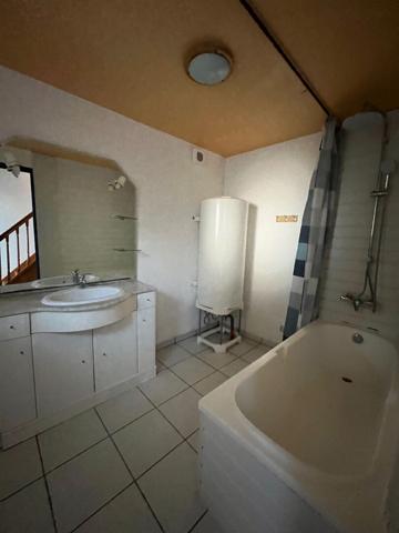 SAINT NAZAIRE - PROCHE CENTRE VILLE,  
Saint nazaire 44600