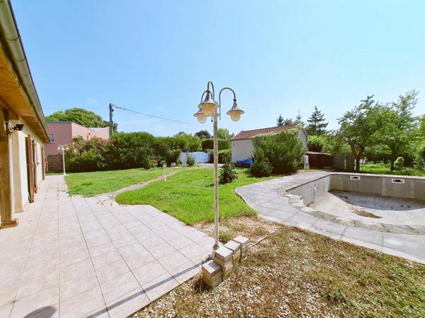 Maison familiale de plain-pied avec potentiel d'agrandissement