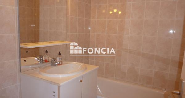 Location Appartement 4 pièces 83 m² - Sciez 74140