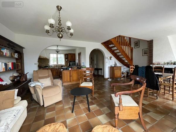 Maison à vendre à Crach dans le Morbihan (56950), ref : 56041-779