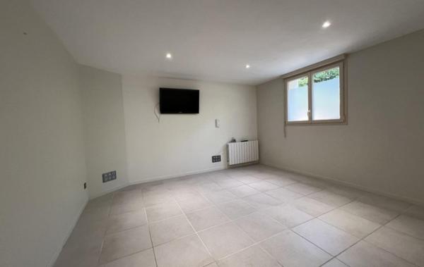 Vente Local commercial Saint-marcel   