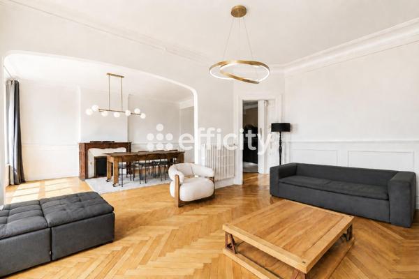 Appartement
         5 pièces
        - 120 m² 349 000 € *