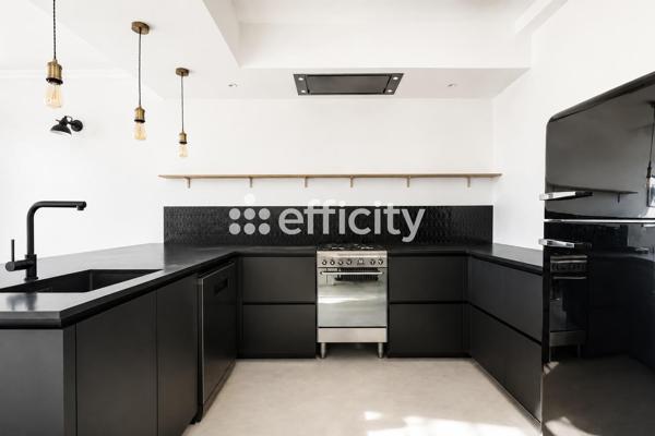 Appartement
         5 pièces
        - 120 m² 349 000 € *