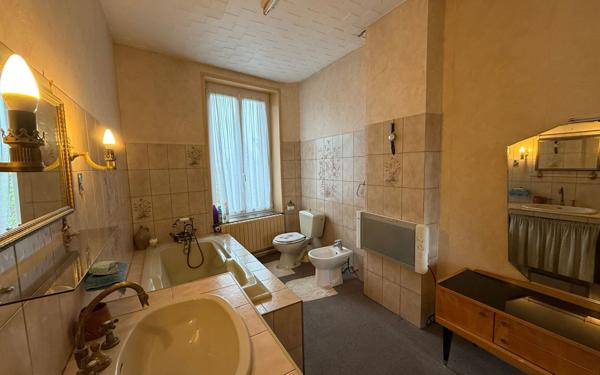 Maison à vendre    4 pièces • 93 m2 Charleville-Mézières