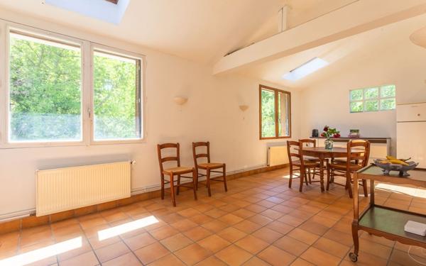 Maison à vendre    6 pièces • 141 m2 Montgeron