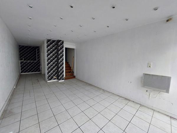 Location local commercial près de SAINT AVOLD - 70 m² - 500 €/mois