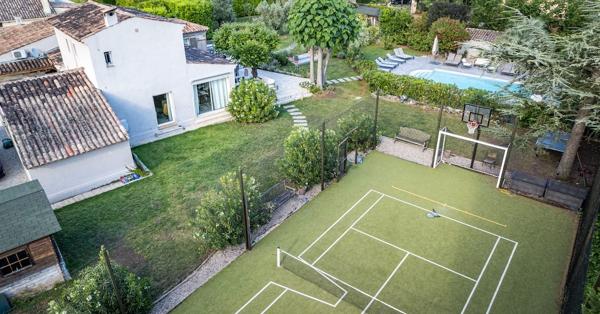 Belle et grande maison familliale au calme absolu