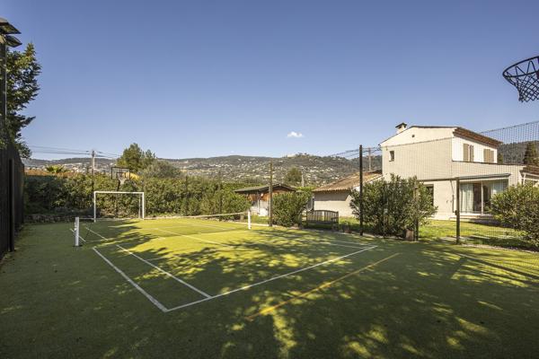 Belle et grande maison familliale au calme absolu