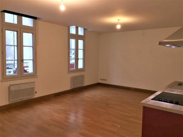 Appartement  2 pièce(s)  1 chambre(s)  45.3 m²