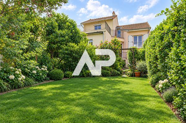 Maison Rueil Malmaison 5 pièce(s) 104 m² 680 000 € **  - Référence  20142