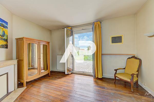 Maison Rueil Malmaison 5 pièce(s) 104 m² 680 000 € **  - Référence  20142