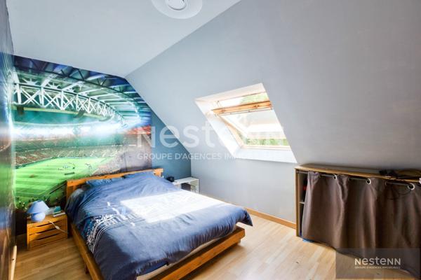 À vendre ! QUESSOY - Vivable de plain-pied - 4 chambres - grands espaces.