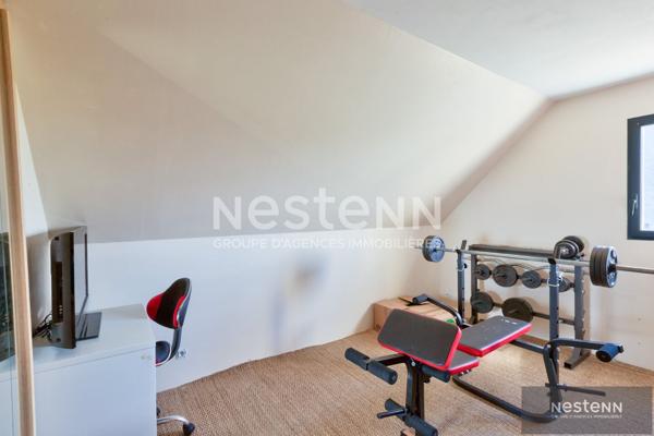 À vendre ! QUESSOY - Vivable de plain-pied - 4 chambres - grands espaces.