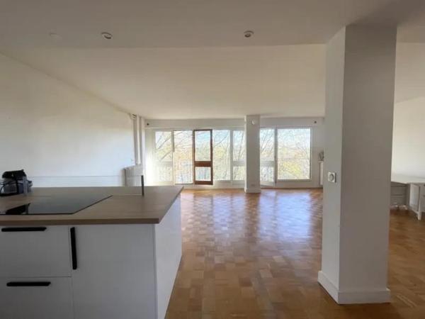 Résidence recherchée au calme, Belle pièce de vie de 30 m2