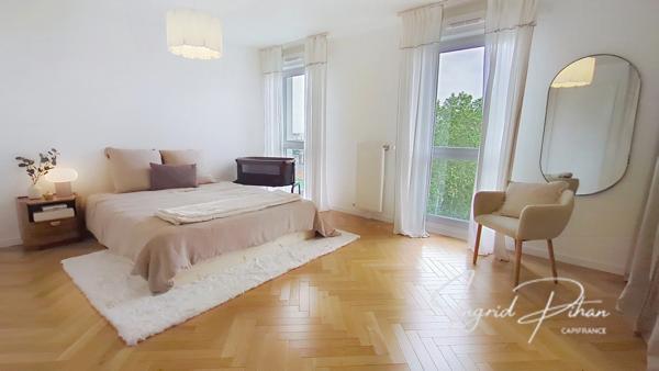 Apt 95m2 + 2 BALCONS - PARKING - Cœur de Ville - BEZONS (95)