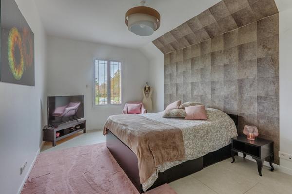 Maison à vendre 7 pièces VILLAINES SOUS BOIS (95)