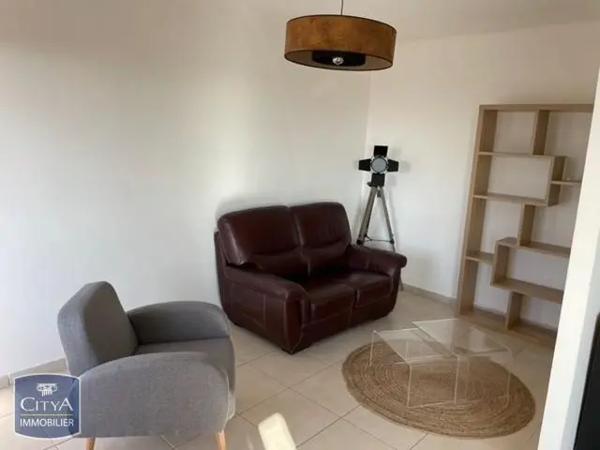 Appartement à louer 4 pièces 69.23m² Port-de-Bouc (13110)