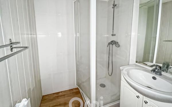 Immeuble à vendre    4 pièces • 186 m2 Ambazac