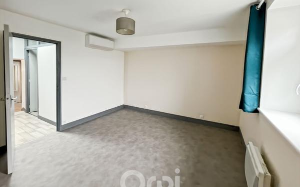 Immeuble à vendre    4 pièces • 186 m2 Ambazac