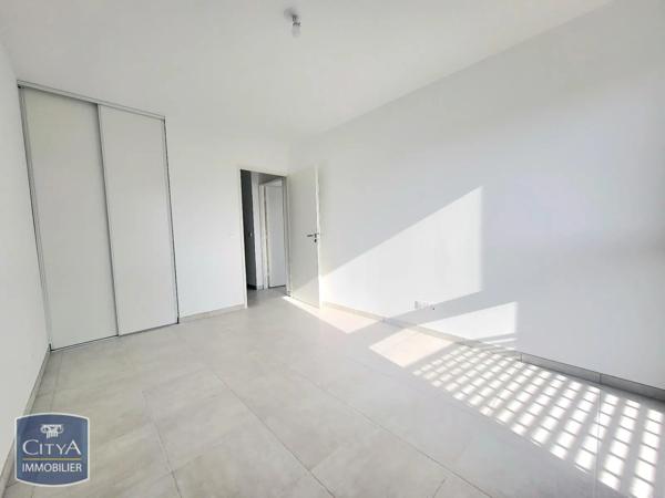 Appartement à louer 3 pièces 63.86m² Fréjus (83600)