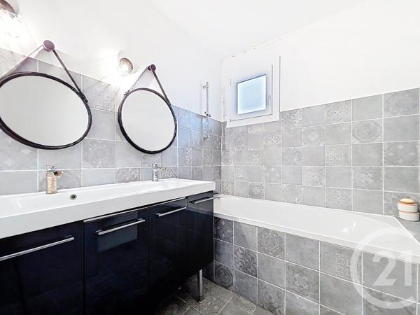 Maison à vendre  5 pièces - 136,94 m2 ENTRESSEN - 13